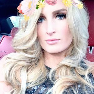 Meet your Posher, Leanne